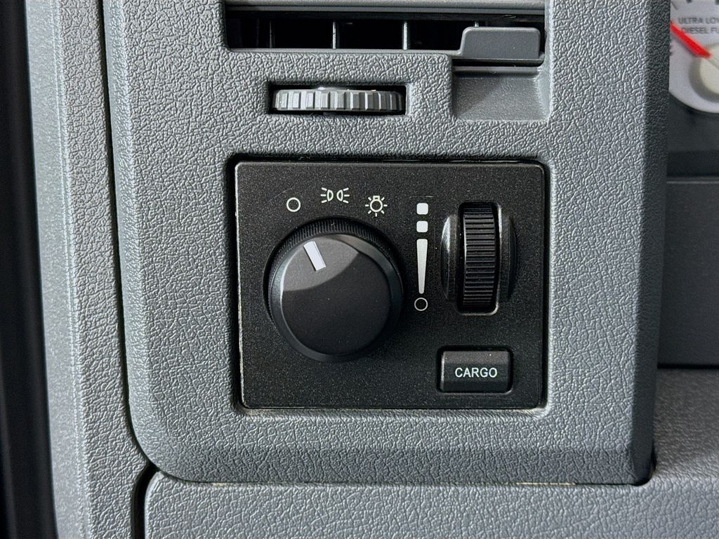 Main image 7