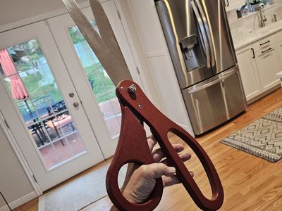 Giant Scissors ️