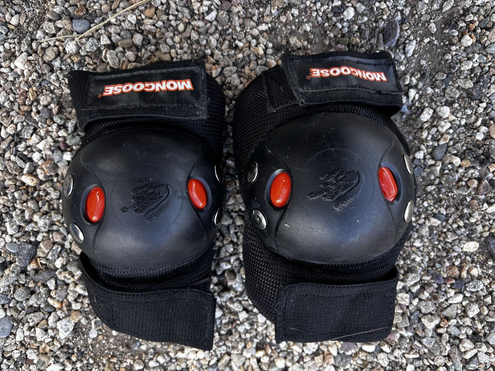 Mongoose Skating Knee Pads