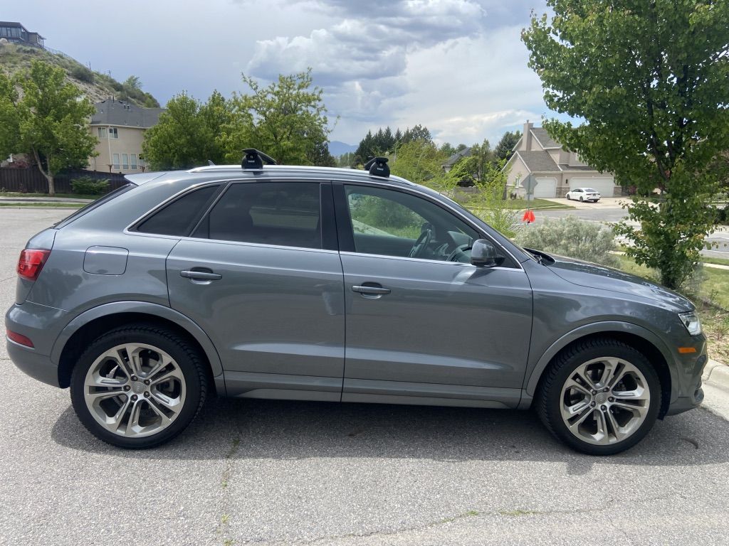 2016 AUDI Q3 2.0T quattro Premium Plus