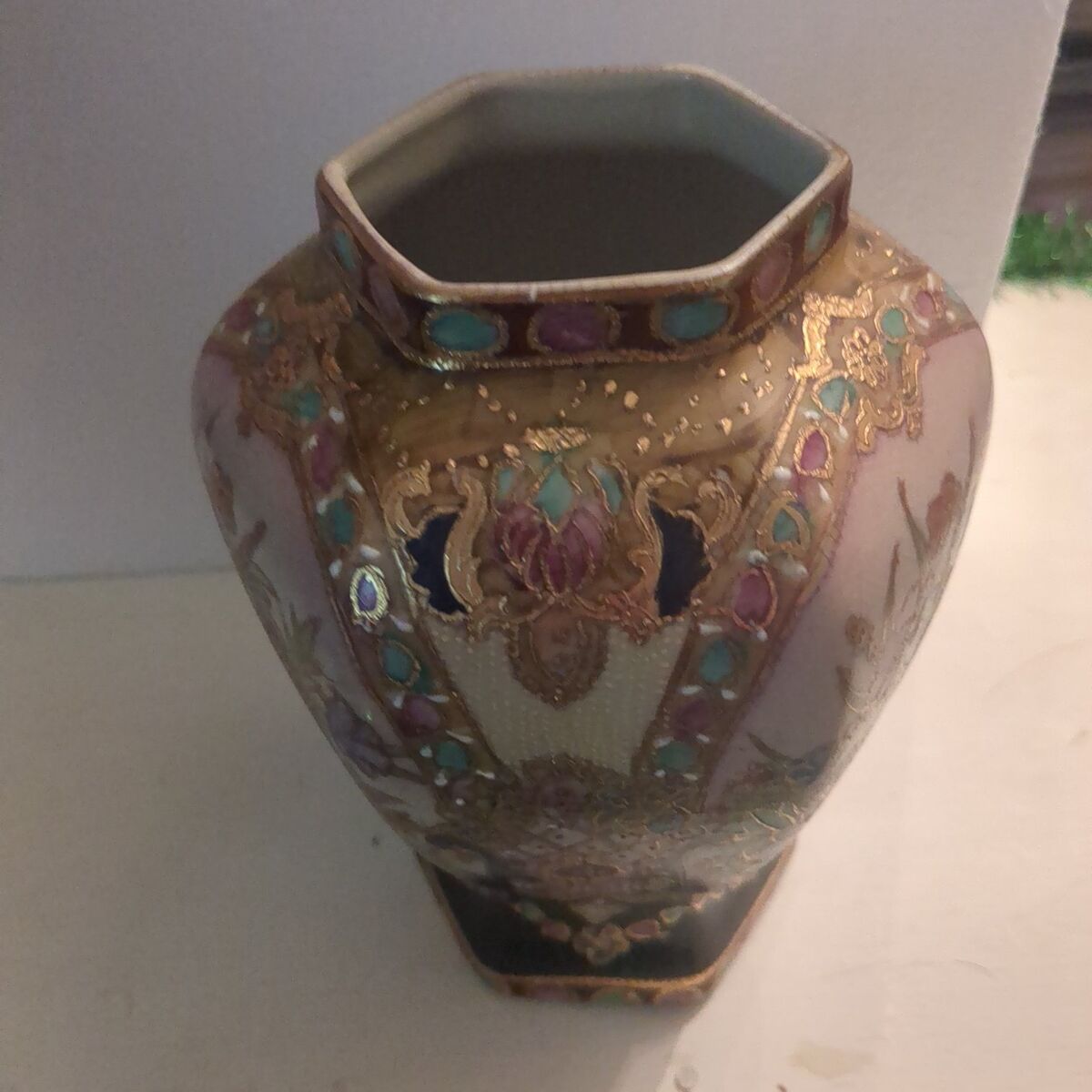 Vintage golden Imari spice jar