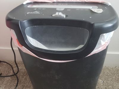 Fellowes Powershred P-35C 5-Sheet Cross-Cut Paper Shredder, Used