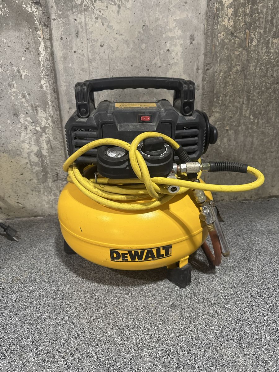 DeWalt Portable Pancake Air Compressor with Hose