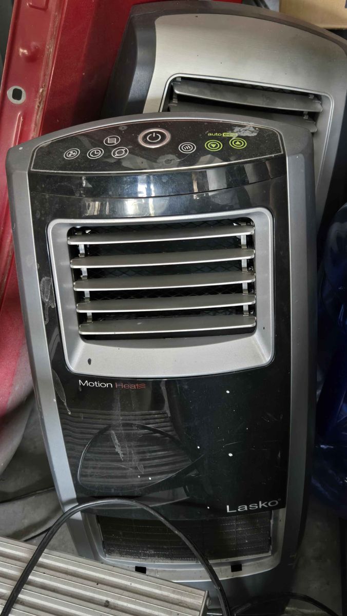 Lasko Motion Heat Space Heater