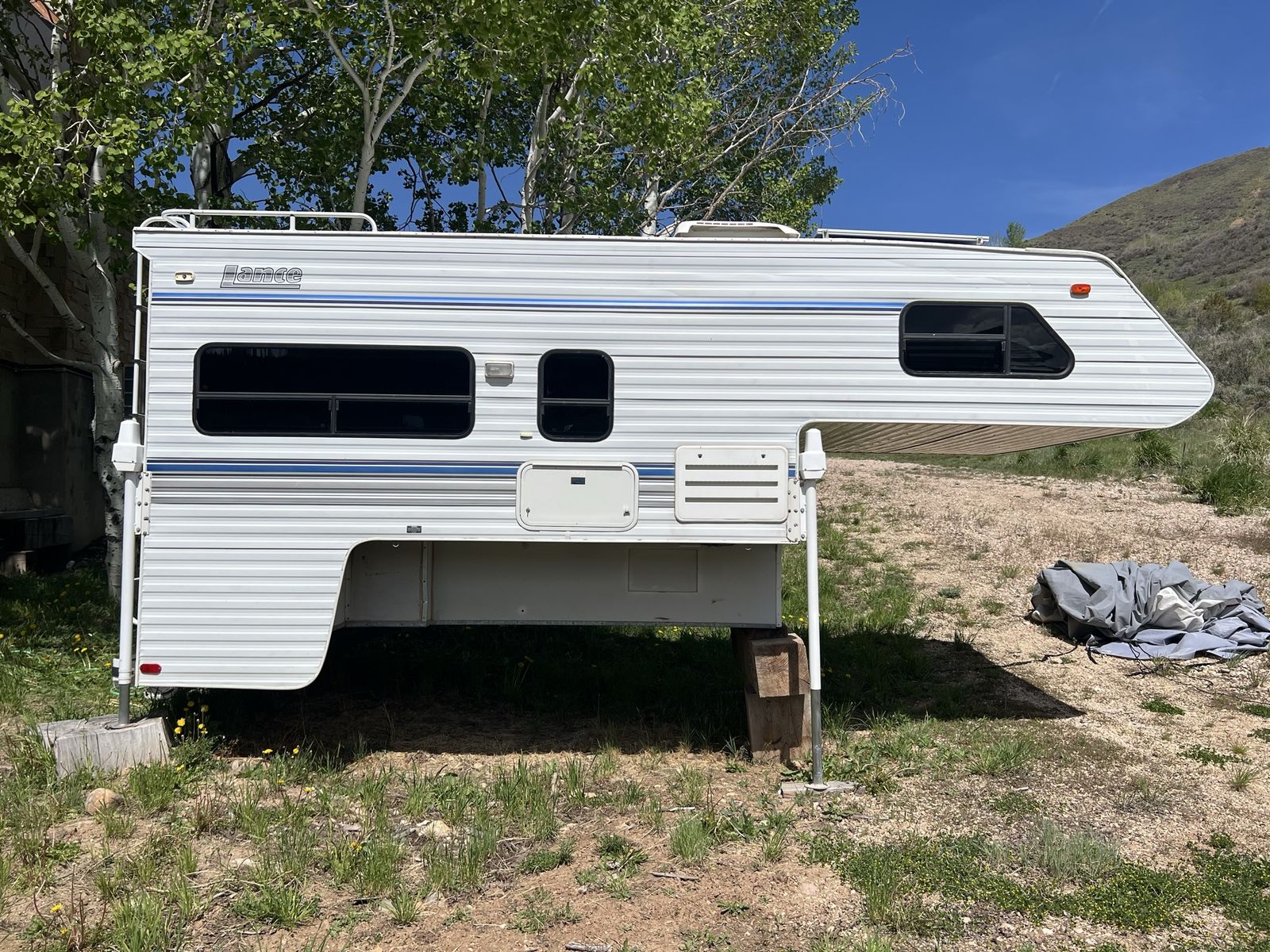 2000 Lance 1130