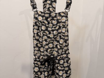WallFlower Black Daisy Print Overall - Romper with pockets - Size Medium