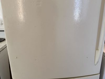Refrigerator GE Profile