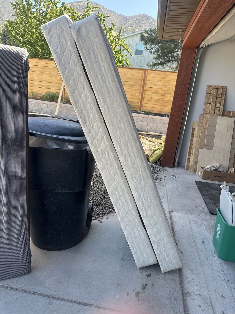 Split box springs for queen bed