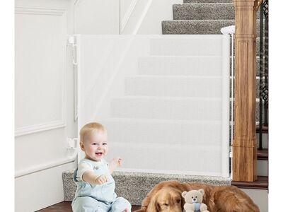 Retractable Baby Gate Brand New