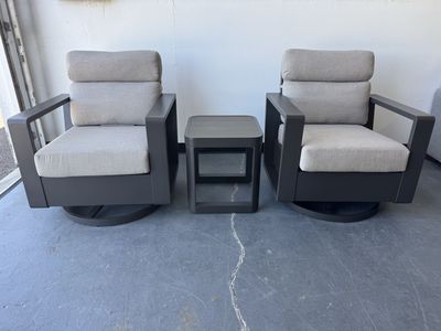 COSTCO OUTDOOR PATIO SWIVEL ROCKING CHAIR SET
