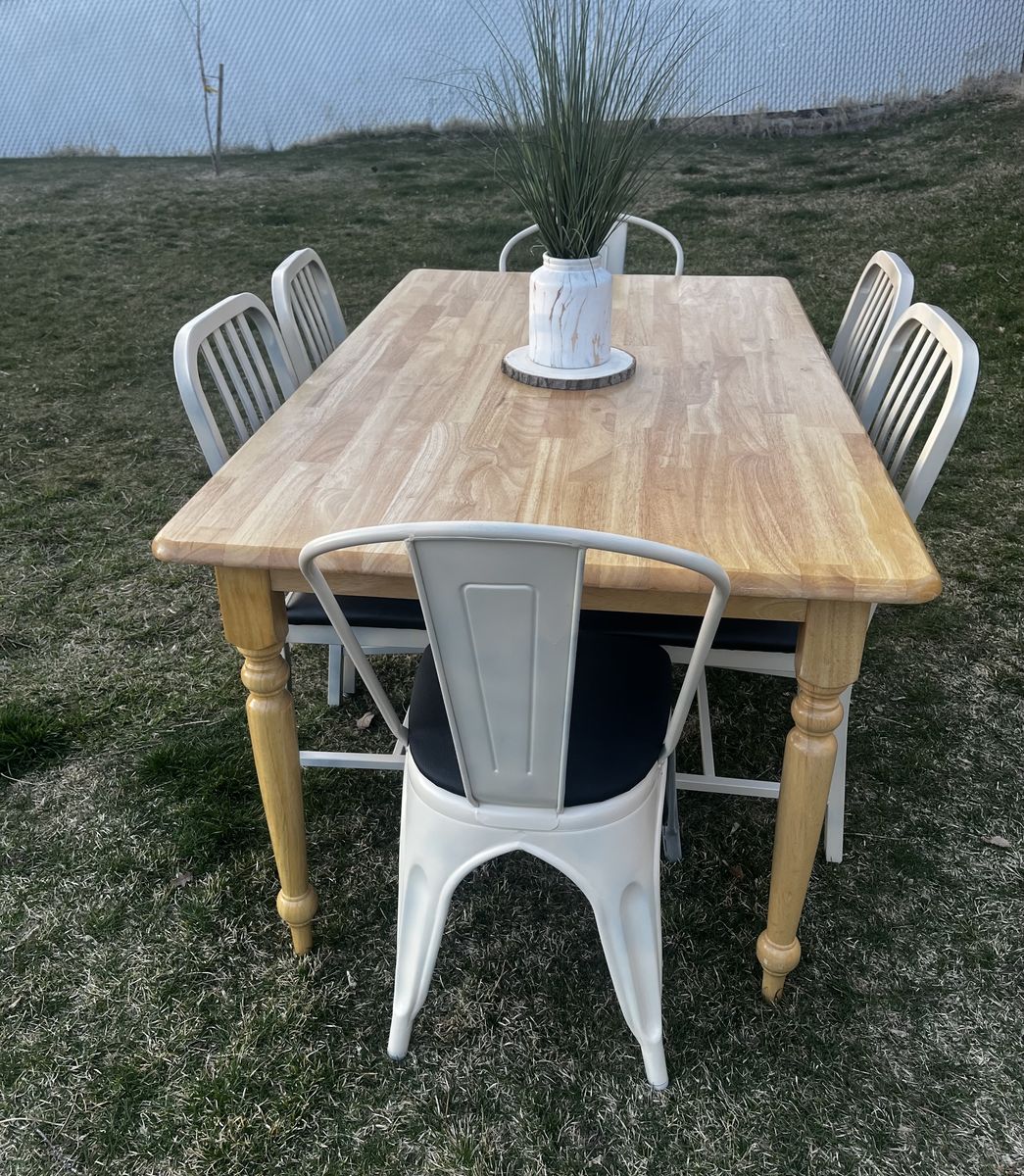 Very Solid Dining Table Set