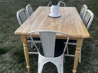 Very Solid Dining Table Set