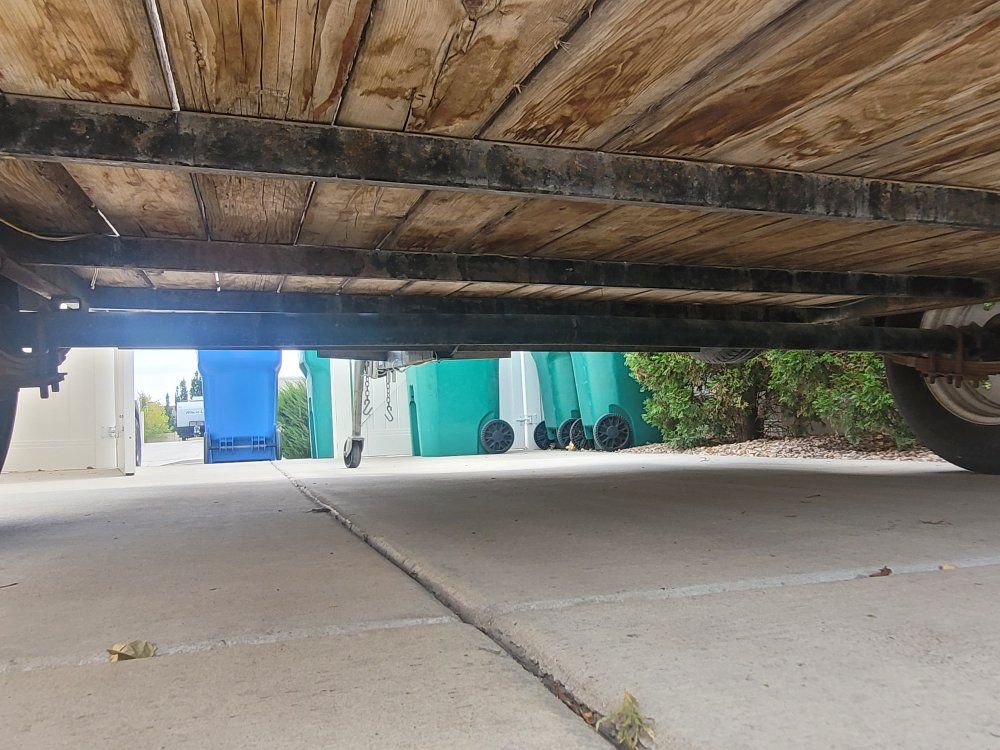 Main image 6