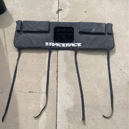 RACEFACE Tailgate Pad Bike Truck