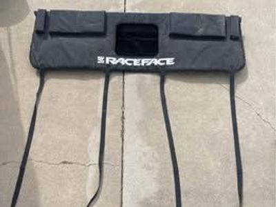 RACEFACE Tailgate Pad Bike Truck