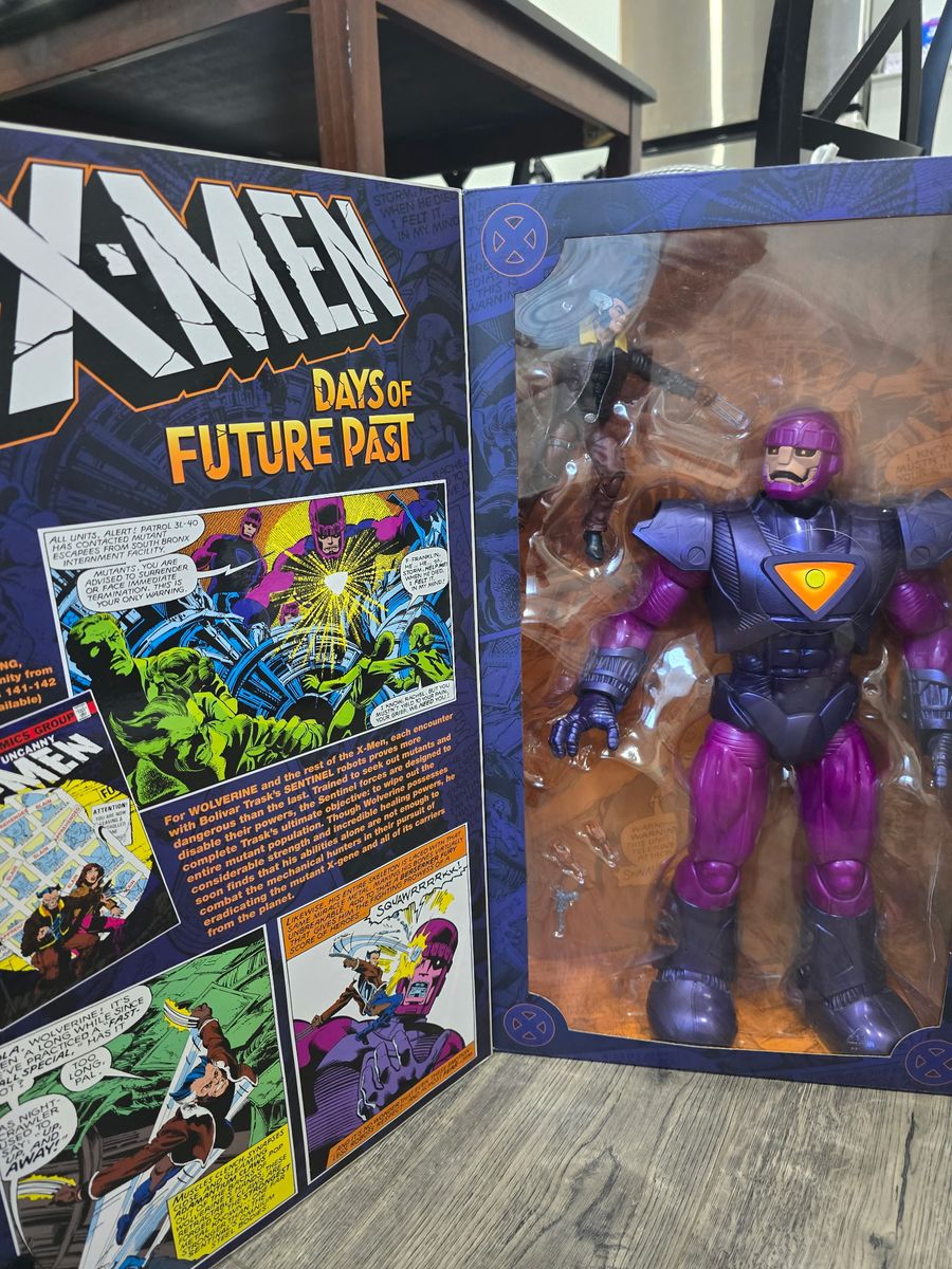 Marvel Legends X Men Days of Future Past Sentinel and Wolverine set