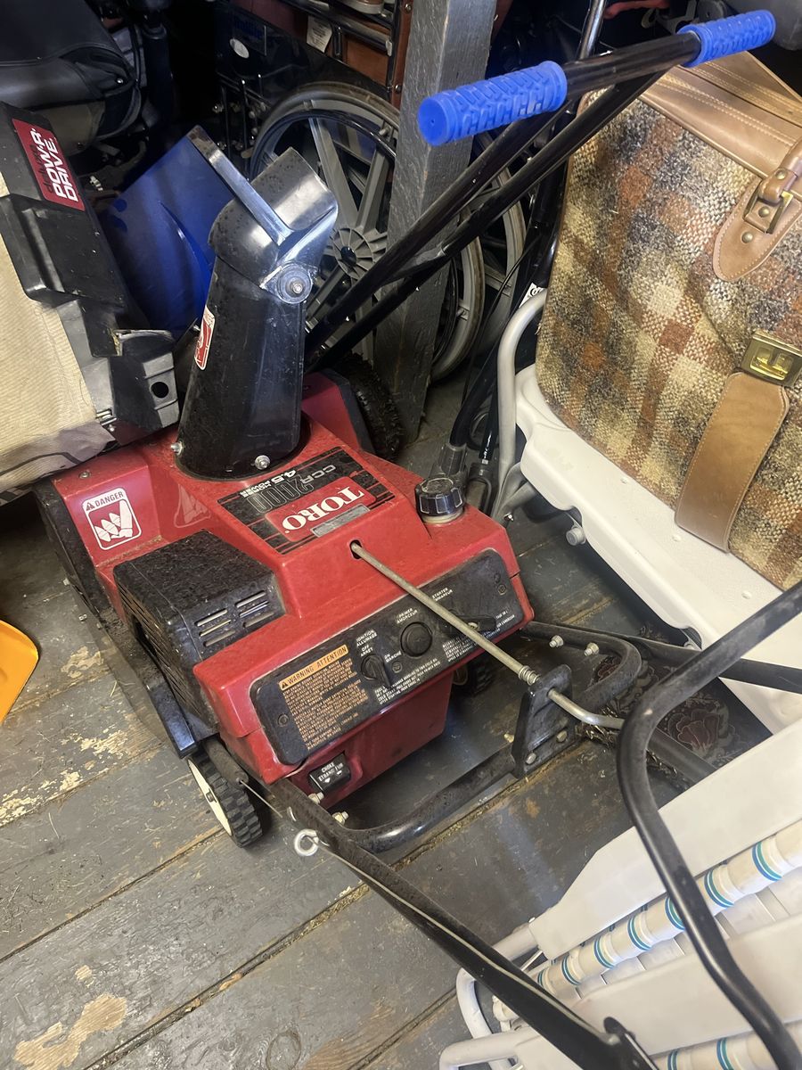 Toro snowblower