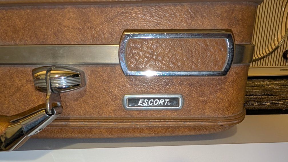 Main image 3