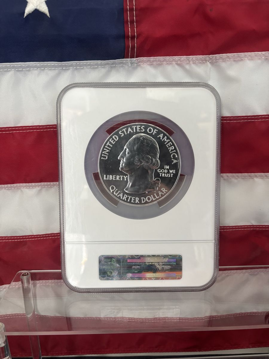 5oz silver .999 fine Yosemite MS69