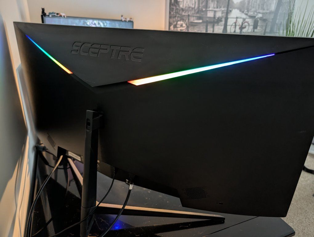 Main image 4