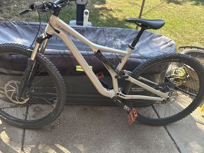 2020 Specialized Stumpjumper ST Alloy 29 Large - Great Condition