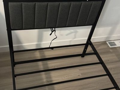 Twin size bed frame ( brand new)