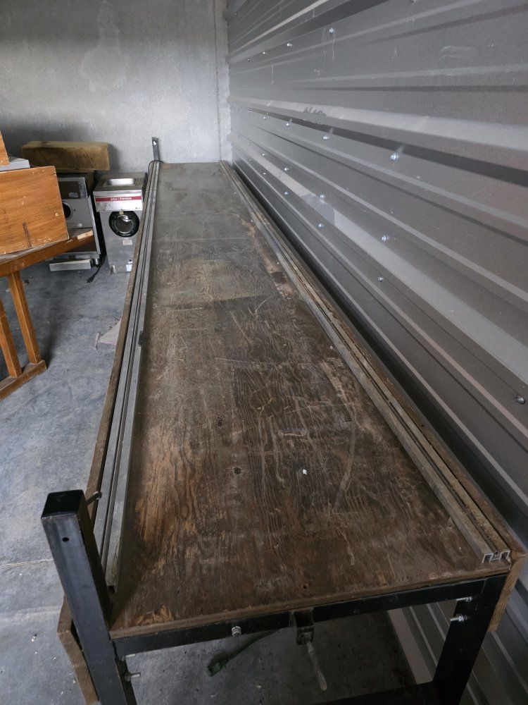 Long Arm Quilting machine and table