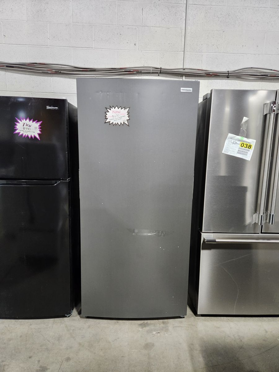 BRAND NEW! FRIGIDAIRE 20 CF UPRIGHT STAINLESS STEEL FREEZER!