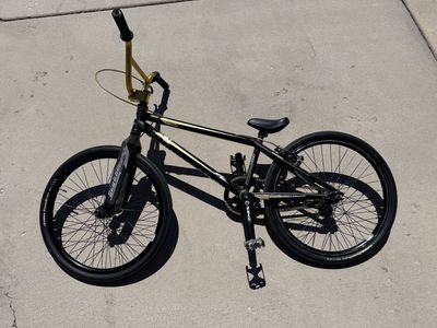 Anarchy Gromit Expert BMX Racing Bike