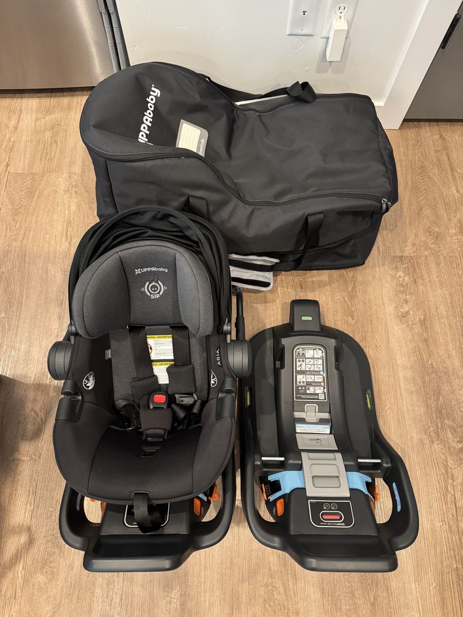 UPPAbaby Aria Car Seat, Extra Base, & Travel Bag
