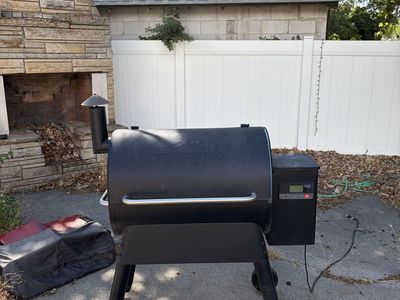 Traeger Pro 780 WiFIRE Pellet Grill (probe included)