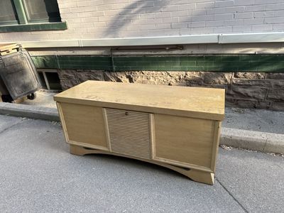 Lane Cedar Chest