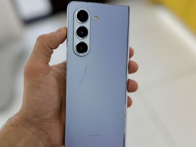 Samsung Galaxy Fold 4, 256 GB - Unlocked