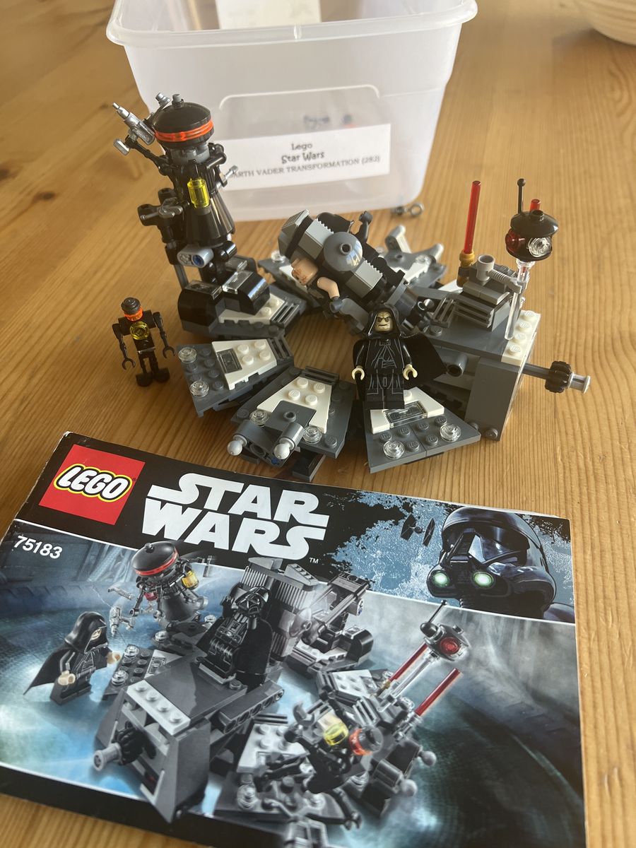 LEGO Star Wars - Darth Vader Transformation