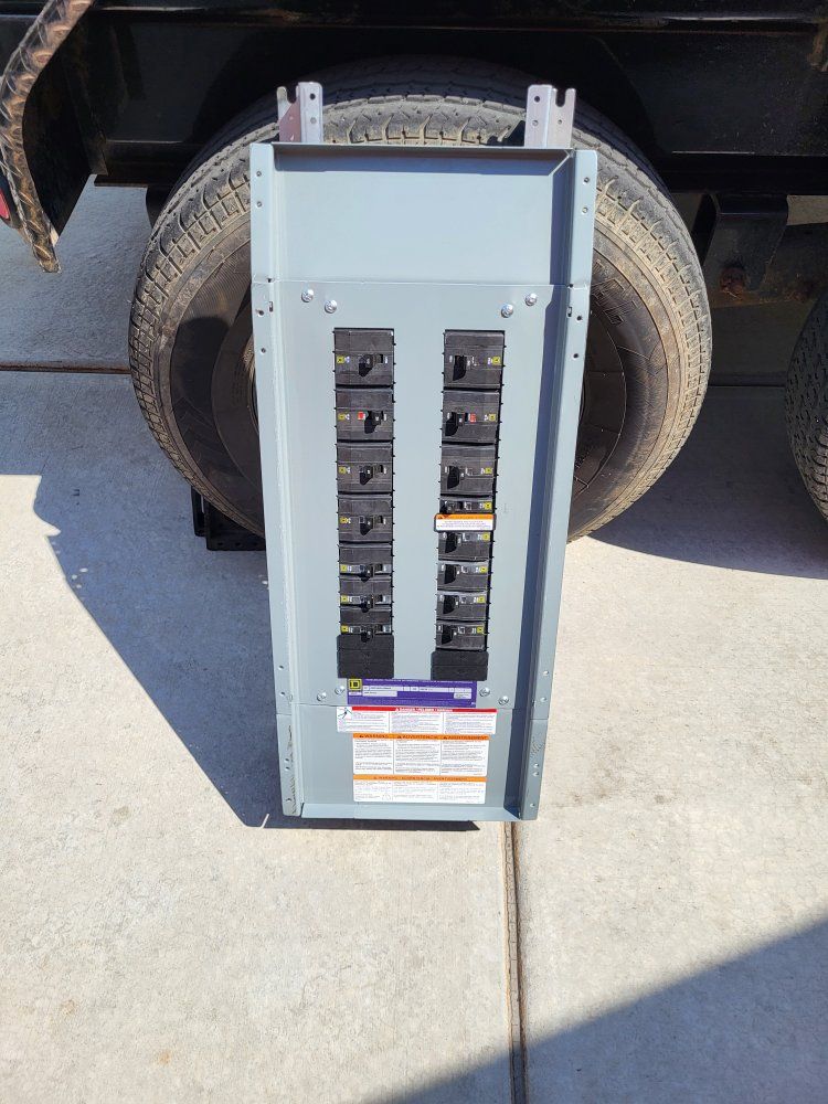 Square D Electrical Panal w/Breakers*