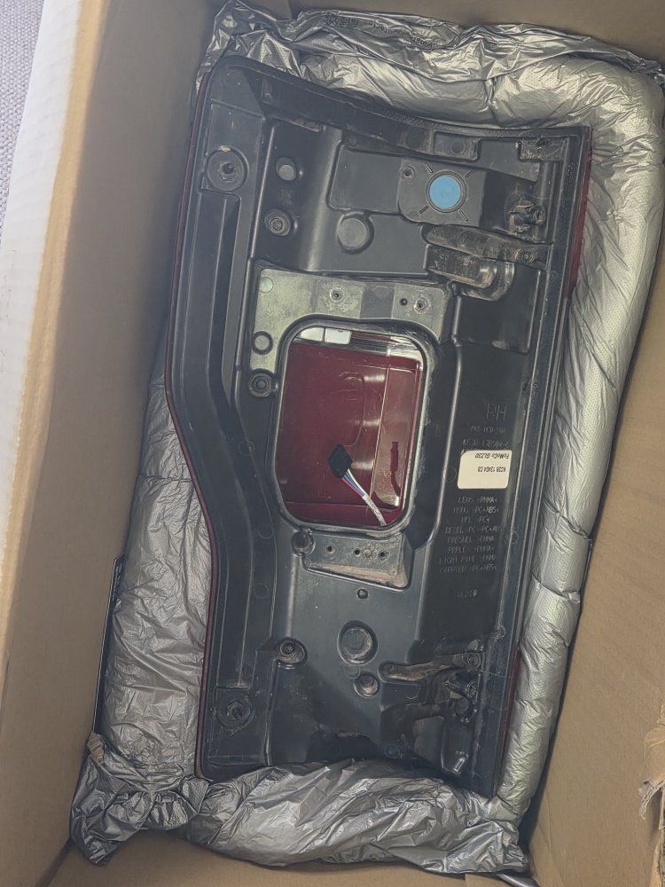 Main image 2