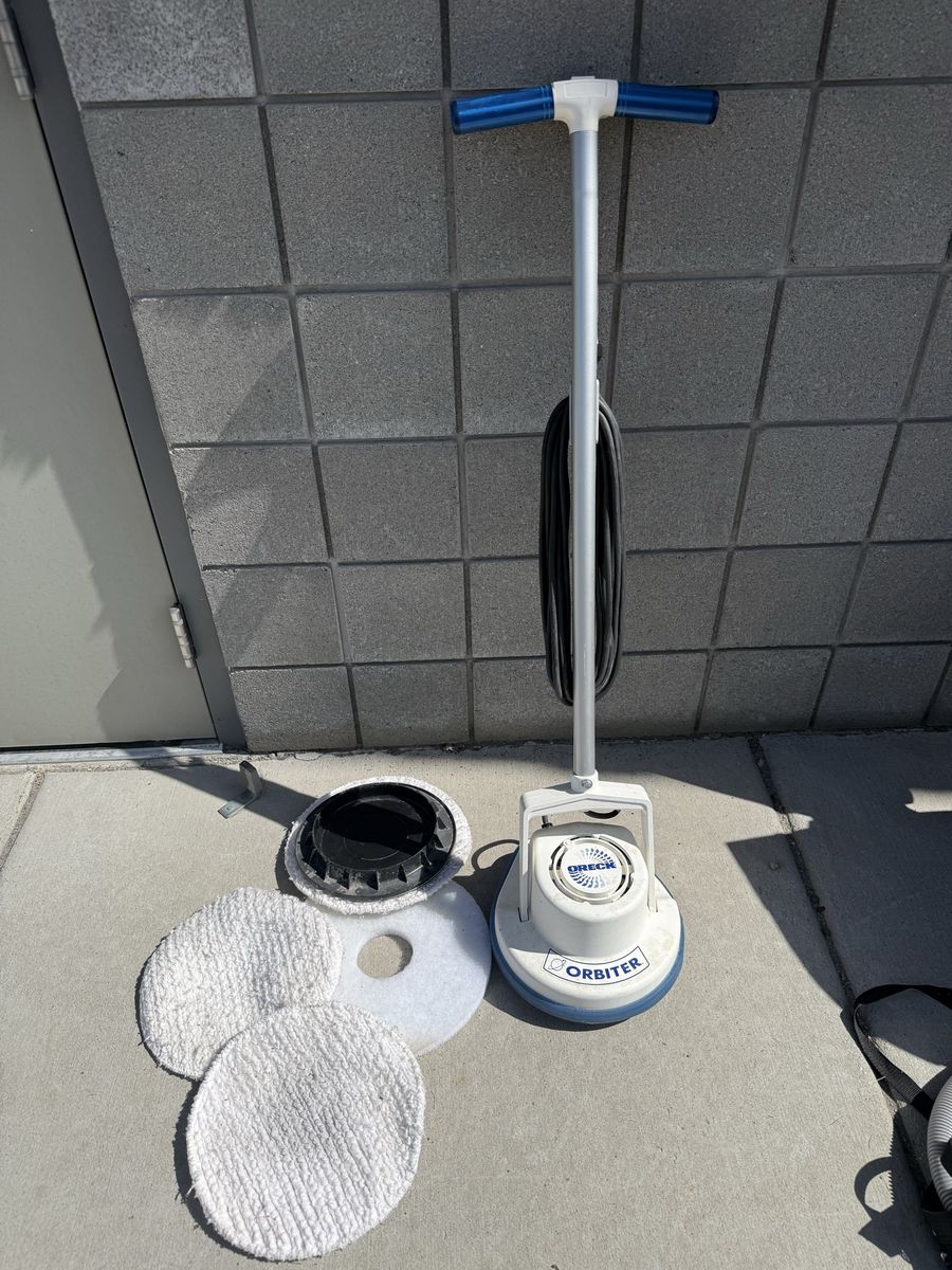 Oreck Orbiter Floor Buffer