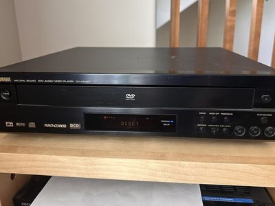 Yamaha DV-C6480 5-disc DVD/CD/DVD-Audio changer with Remote