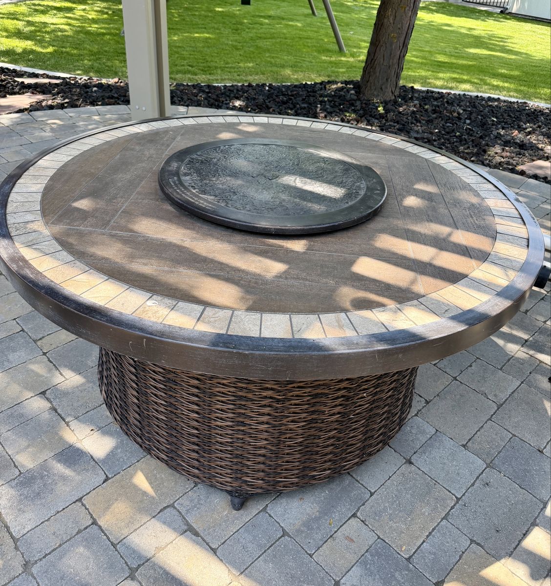 Outdoor Round Gas Fire Table with Tile Top - Excellent Condition