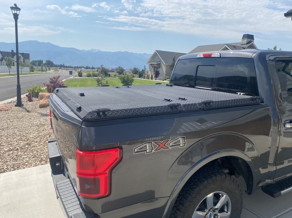 Diamondback Truck Bed Cover & Tool Bin