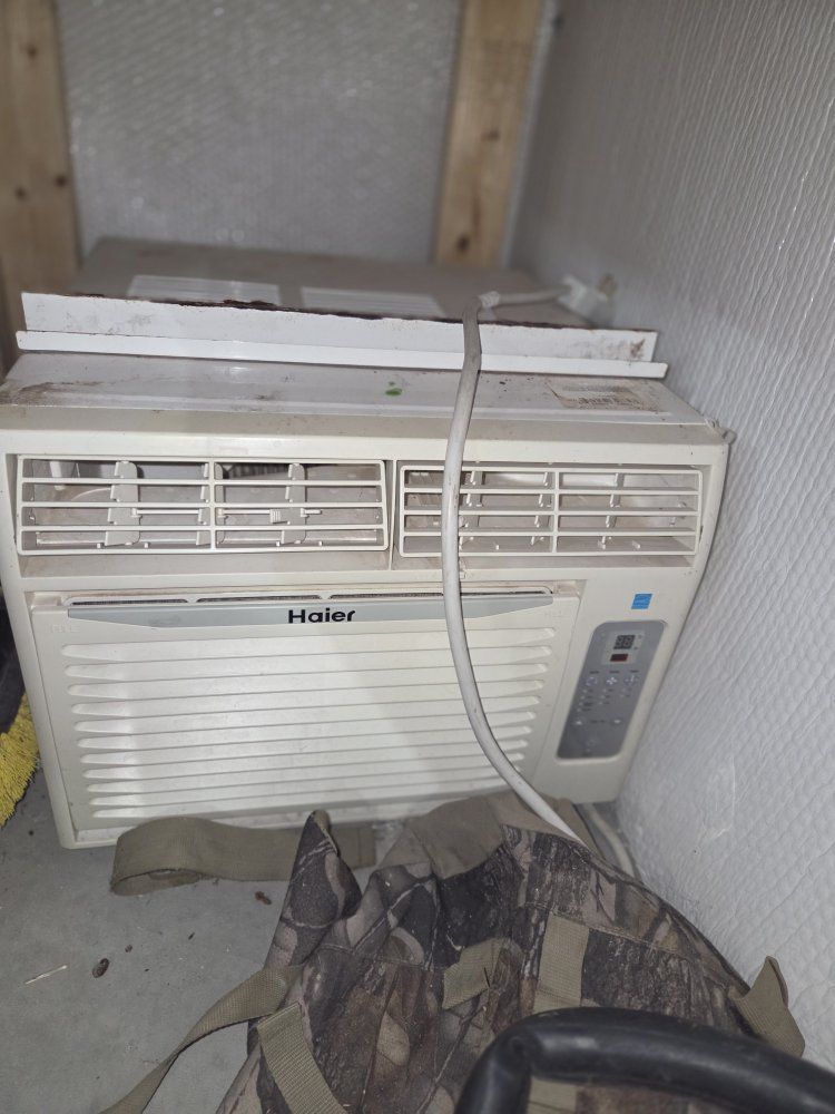 Haier Window Air Conditioner with Digital Controls - White