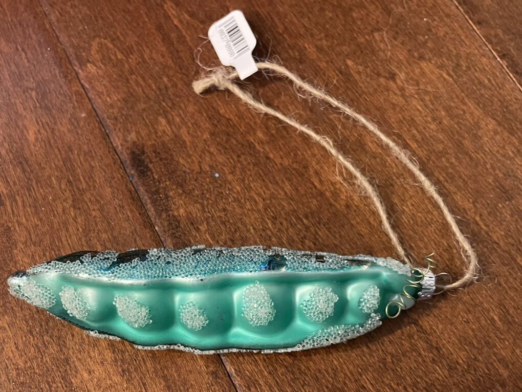 New Glass Pea Pod Ornament