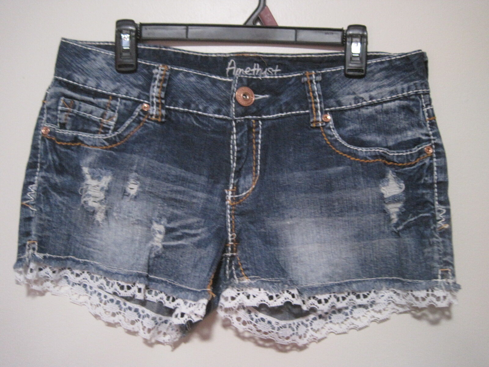 Amethyst Womens Jrs 11 Blue Jean Denim Shorts White Lace Trim Distress Stitching
