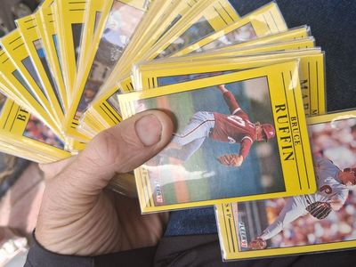 Baseball Cards 92 pack