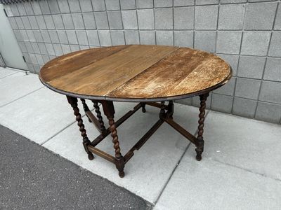 Antique Oval Barley Twist Gateleg Dropleaf Kitchen Table - NEEDS TLC