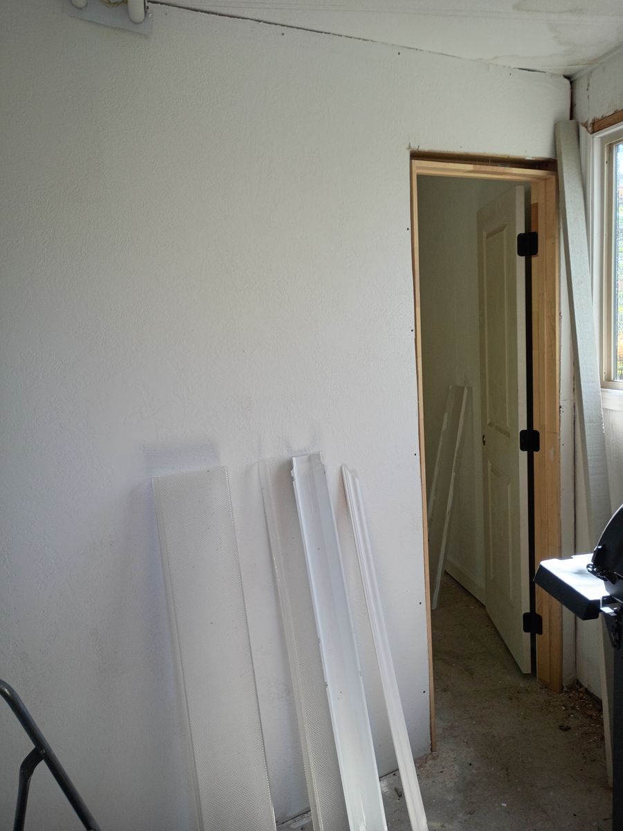 Main image 3