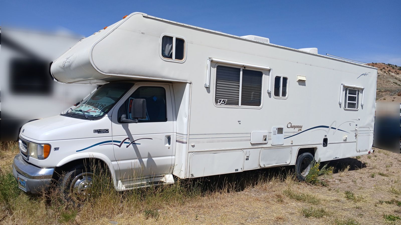 2000 29-foot Shasta Class-C Motorhome