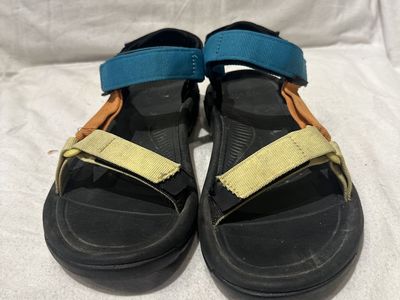 Teva Men’s Size 9 Teal/Orange/Yellow Sandals