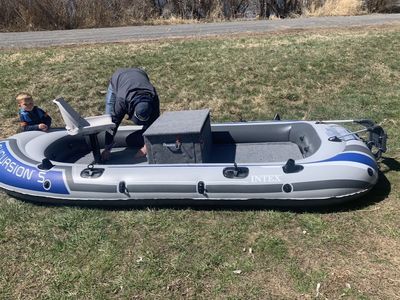 Intex Excursion 5 Inflatable Boat with Custom Flooring and Swivel Seats (2). Troller motor 40lb thrust , deep cycle marine batt.