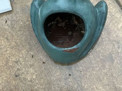 Green Frog Garden Statue Planter Outdoor Decor